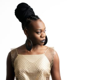 Empowerment und Feminismus in Form ziemlich cooler Mucke: Back to You von Alina Amuri